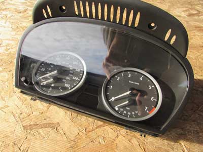 BMW Instrument Cluster Gauges Speedometer (MPH) 62116947357 E60 04-05 525i 530i 545i4